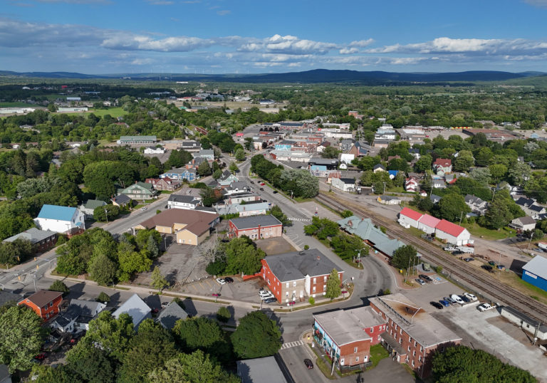 Sussex preserva história, pontes cobertas e murais