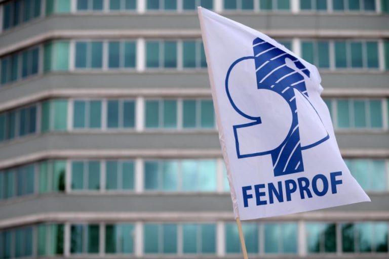 Fenprof quer que Inspeção reaprecie pagamento de professores classificadores