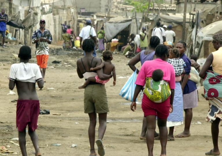 Gravidez na adolescência em Angola caiu de 34,5% para 27,1% em dez anos — estudo