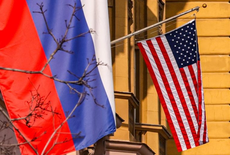 Enviados norte-americanos chegam a Moscovo para negociações de paz Rússia-Ucrânia