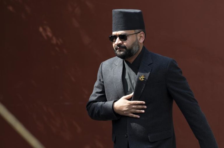 Primeiro-ministro do Nepal vai discursar na ONU na sequência das inundações