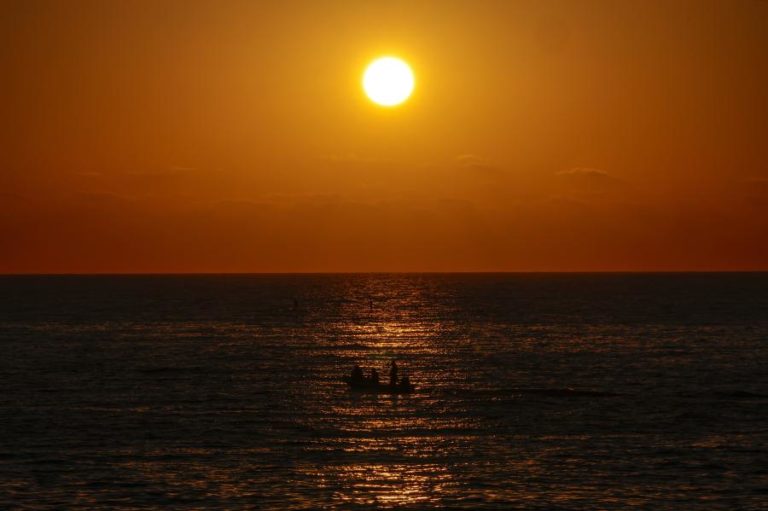 Mar Mediterrâneo está a ficar mais salgado e quente a ritmo acelerado