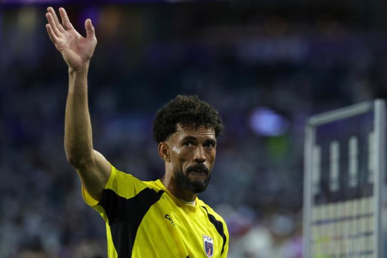 Vozinha entre os nomeados para guarda-redes da época pela France Football