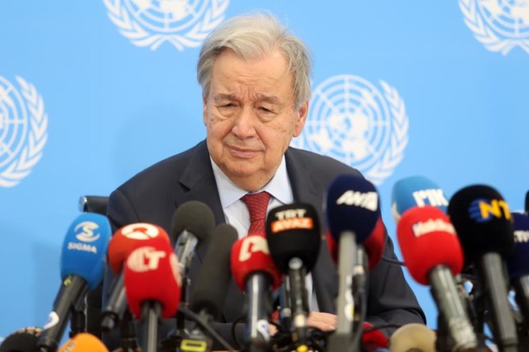 Guterres reitera apelos por contenção e solução pacífica que reabra Ormuz