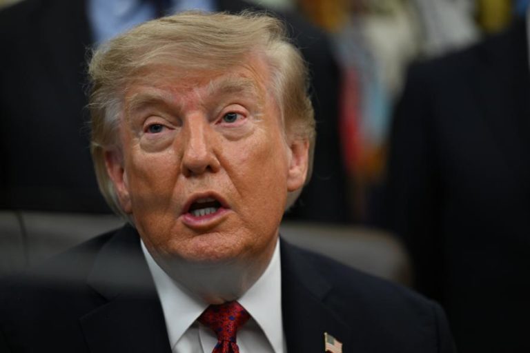 Trump ameaça Teerão com ataques “muito mais fortes” em caso de retaliação