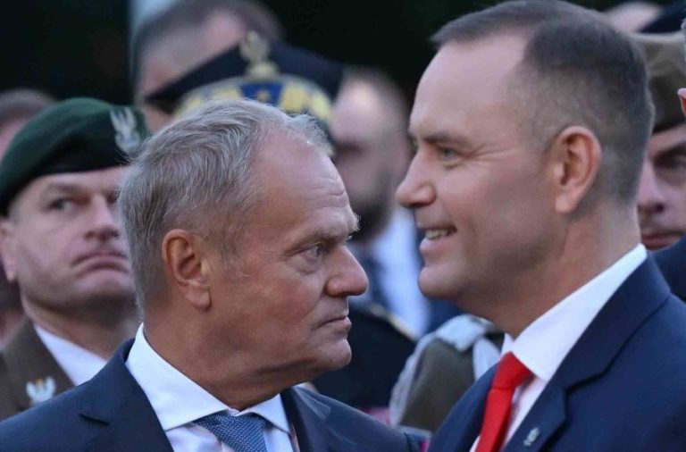 Tusk aponta “ato de sabotagem” no incêndio em fábrica de drones na Polónia