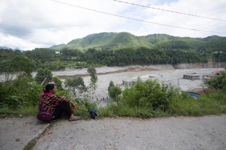 Parlamento nepalês declara alterações climáticas como ameaça à segurança