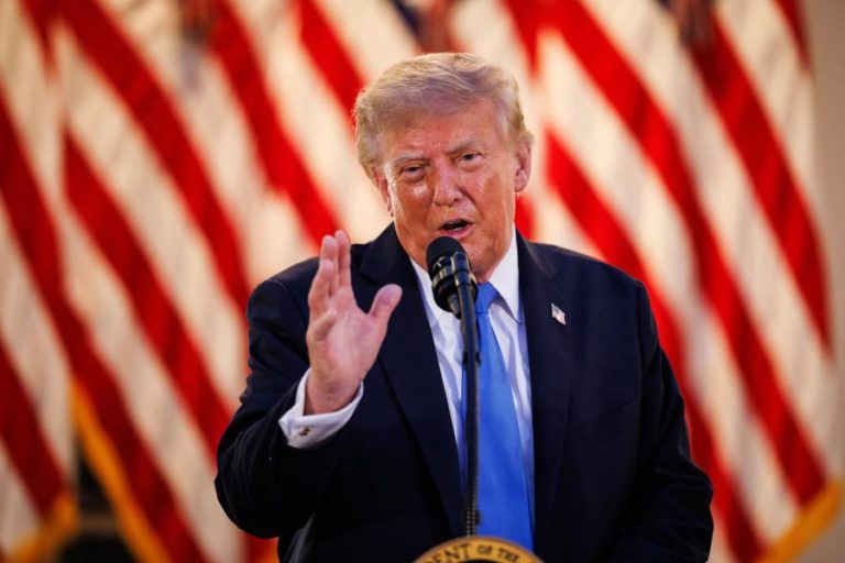 Medida de Trump ameaça fundos federais para estados que não denunciem imigrantes ilegais