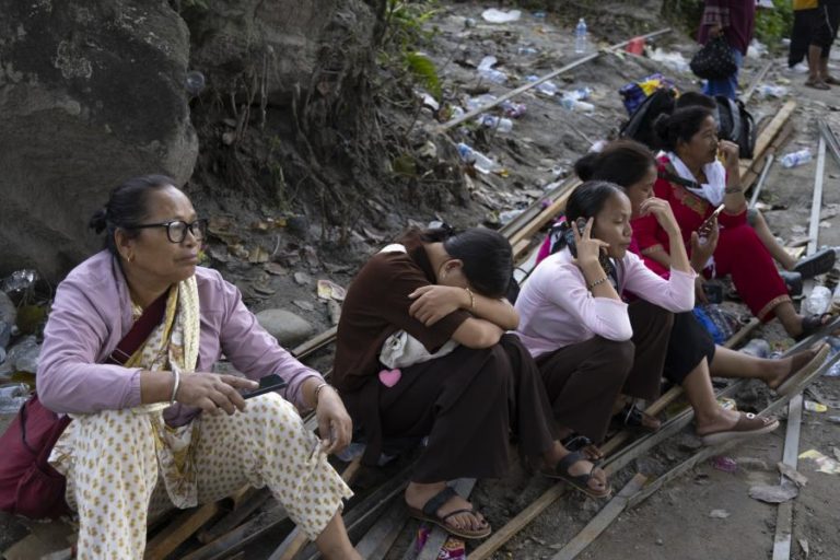 Sobe para 1.344 número de mortos pelas cheias de agosto no Nepal