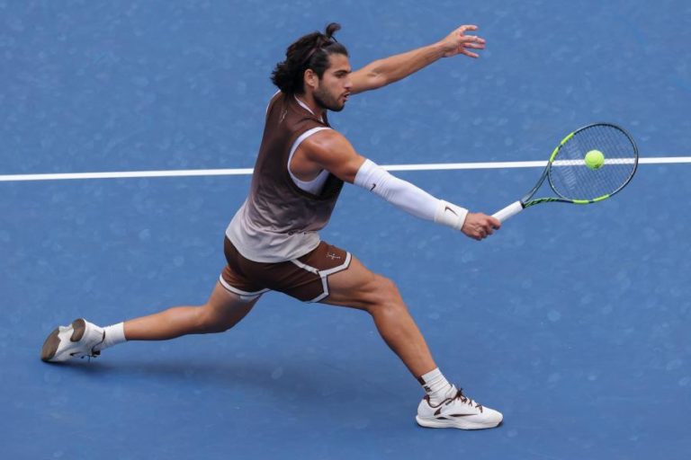 Carlos Alcaraz apurado para os oitavos de final do US Open