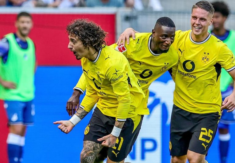 Fábio Silva marca na vitória com reviravolta do Borussia Dortmund