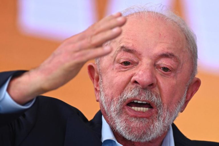 Governo Lula reage à crise e pede suspensão de decisão que afastou dirigentes da Polícia Federal