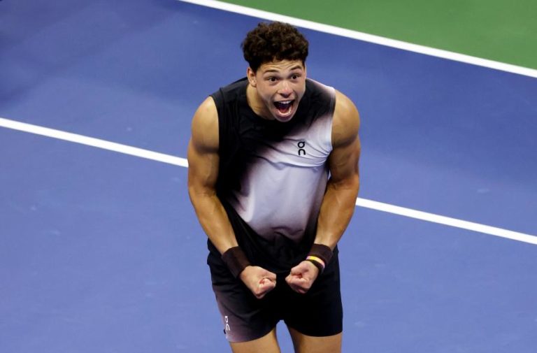 US Open: Norte-americano Ben Shelton junta-se na final ao alemão Alexander Zverev