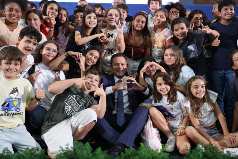 Ensino perdeu qualidade mas Governo está a adotar medidas – PM
