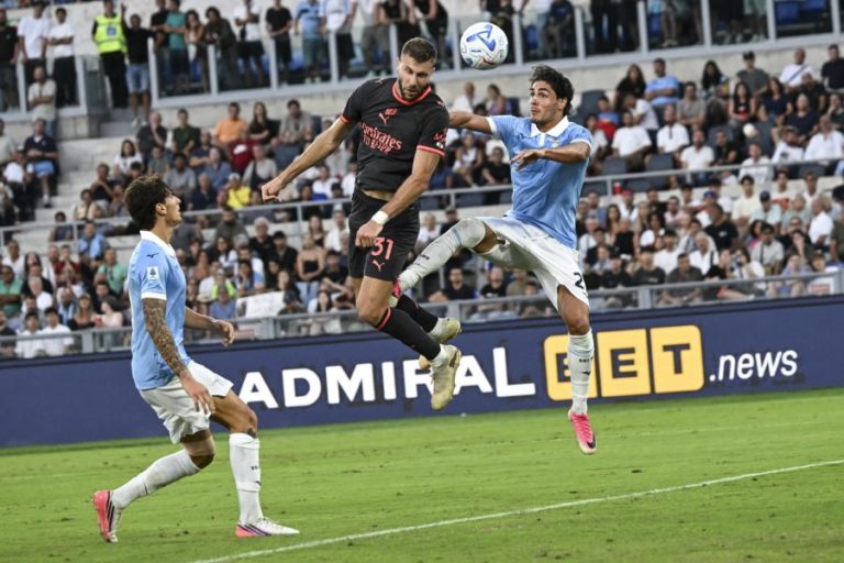 AC Milan recupera desvantagem de dois golos e rouba primeiros pontos à Lazio