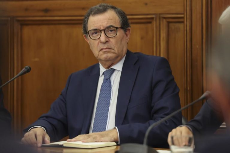 Portugueses estão a passar dificuldades por causa do custo dos combustíveis – ministro