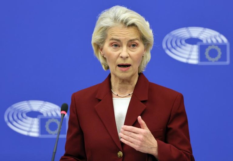 Von der Leyen anuncia mais 3.300 ME para apoio militar a Kiev