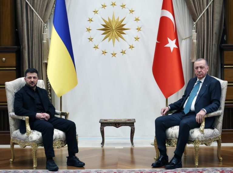 Zelensky visita Turquia no sábado para conversações com Erdogan