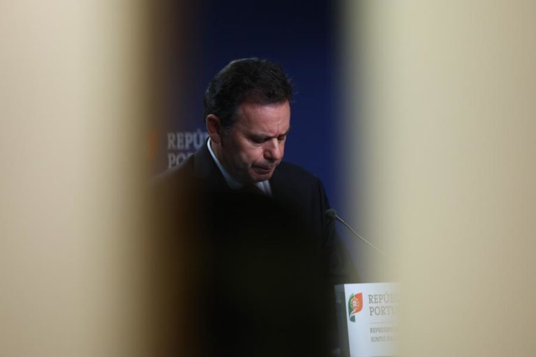 Montenegro nega ter acusado manifestantes de egoísmo