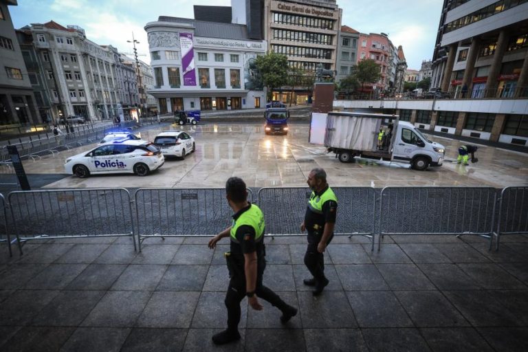 Habitação. Movimento convoca nova concentração para as 19:00 na Praça D.João I no Porto